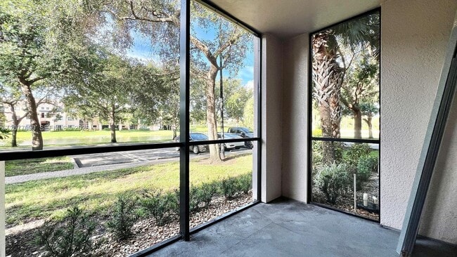 Building Photo - 3021 Alcazar Pl Unit 101