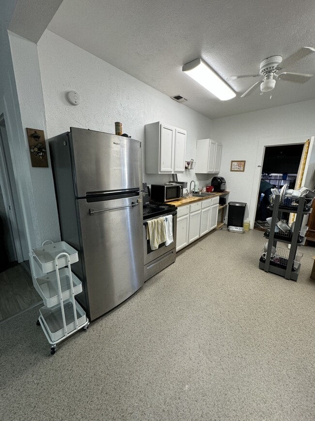 Photo - 683 W Tarleton St