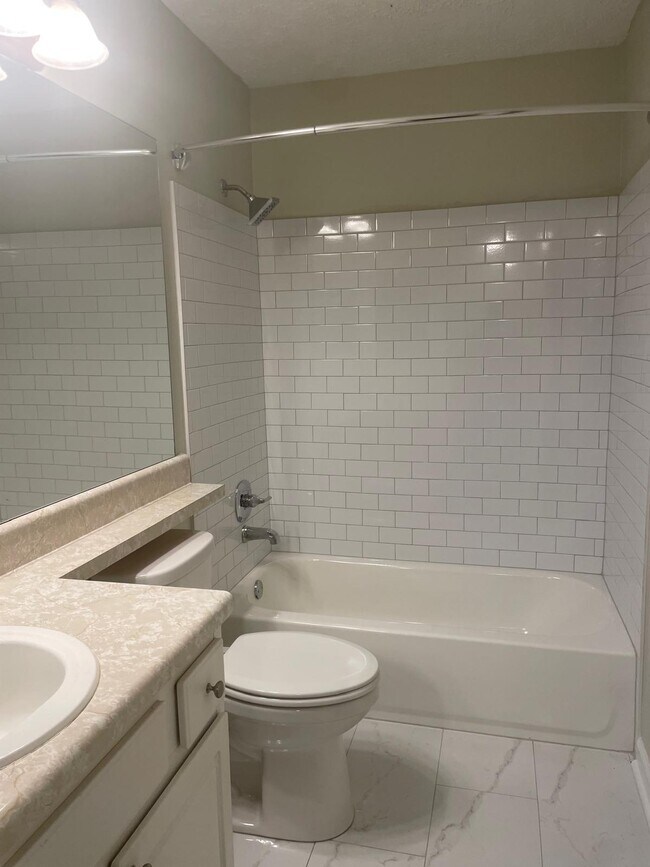 Photo - 6822 Glenridge Dr Unit C