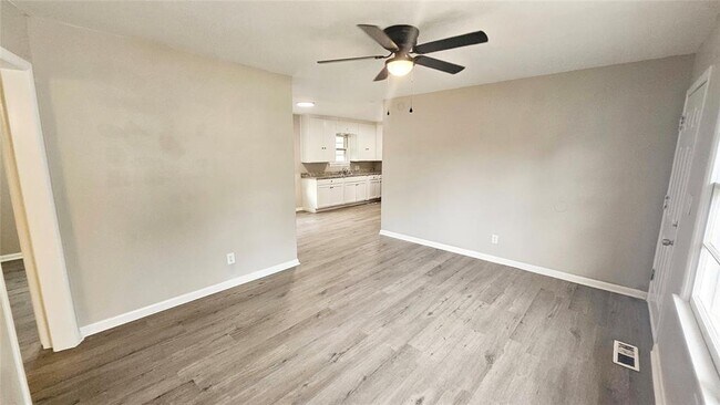 Photo - 3320 NE 14th St