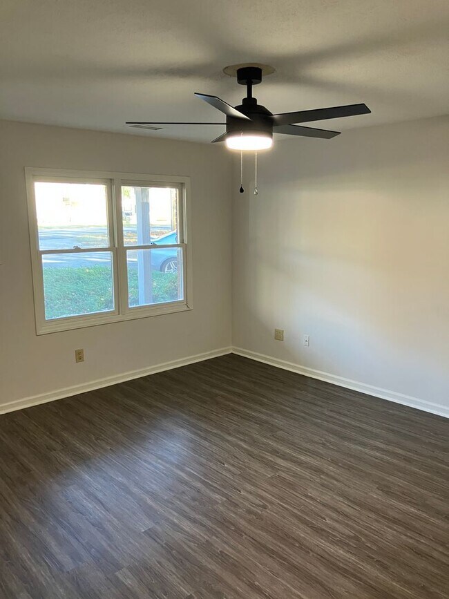 Photo - Charming  Duplex in Mooresville Unit 545