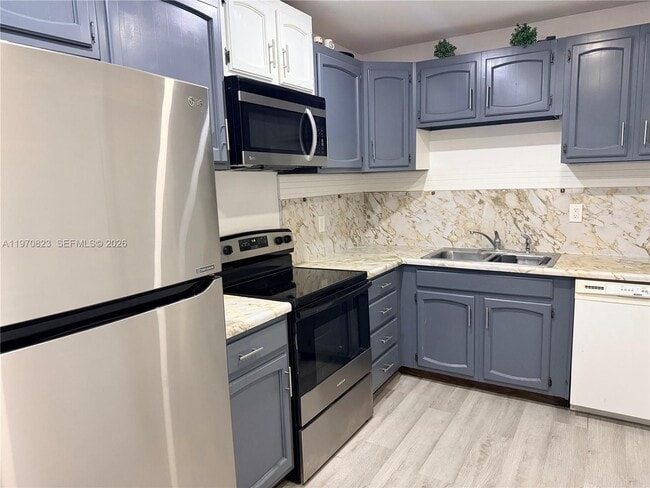 Photo - 1320 N 69th Way