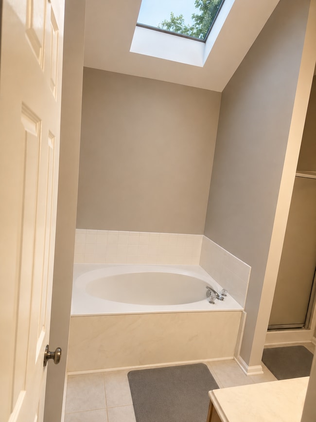 5162 Laurel Bridge Ct SE