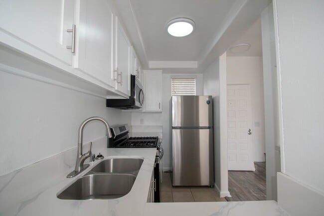 Photo - 425 N Alvarado St Unit 102