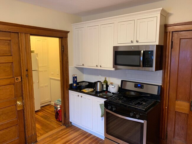 258 Boston Ave., #2, Medford - 258 Boston Ave Unit 2