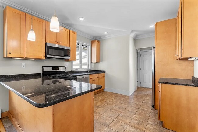 Photo - 11 Woodlawn St