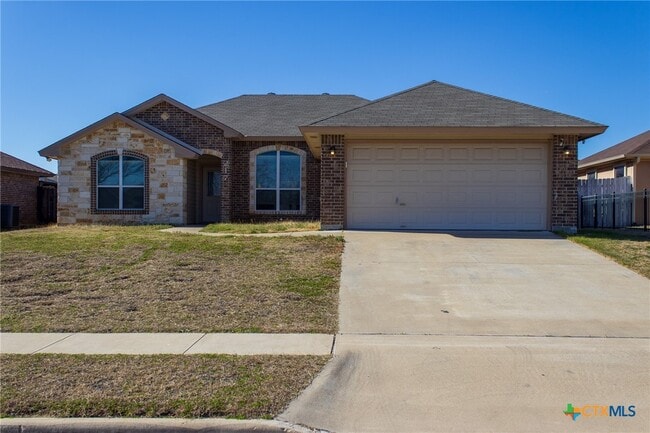 Building Photo - 217 Pointer St