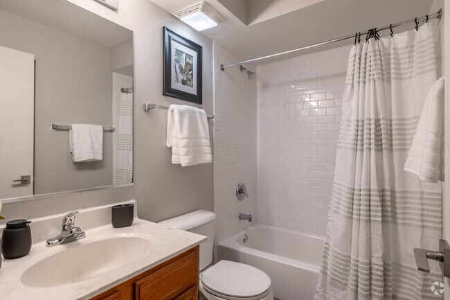2BR, 2BA - Bathroom