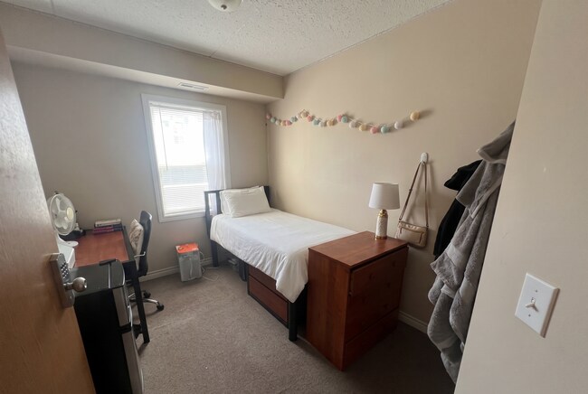 Photo - 253-253 Lester St Unité 5