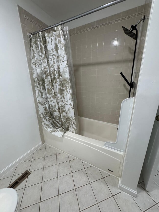 Photo - 1467 Charlestown Dr