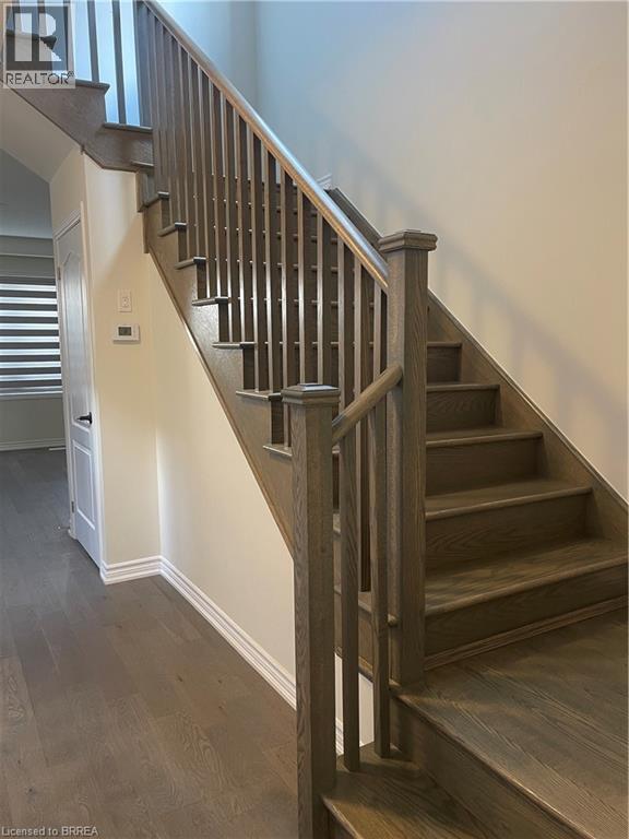 Photo - 18 McLaren Ave