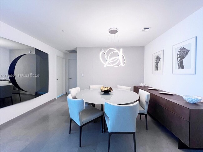 Photo - 68 SE 6th St Unidad 1003