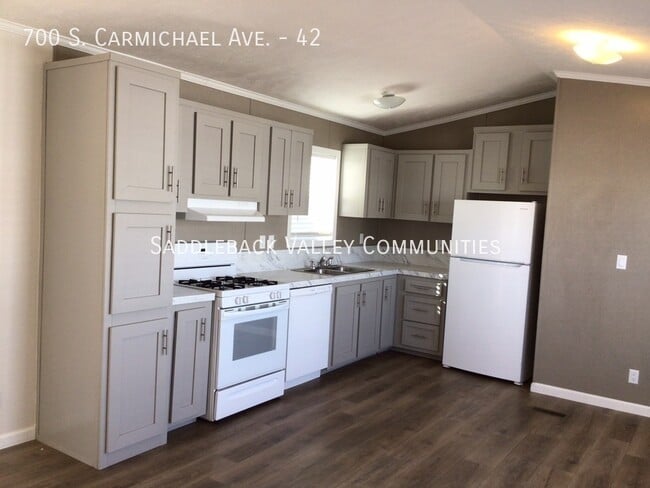 Photo - 700 S Carmichael Ave