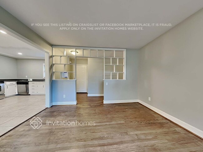 Photo - 1828 Archdale Dr