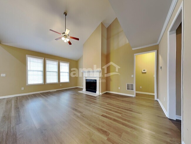 Photo - 1216 Mistwater Trace NE