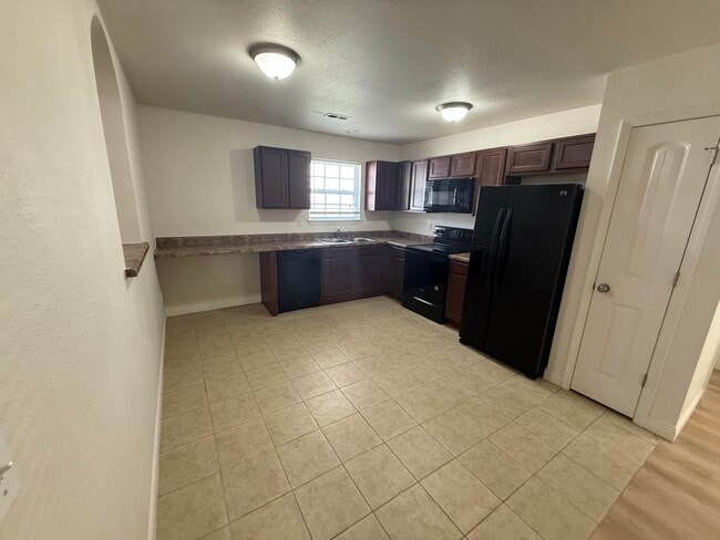 Photo - 7382 Noah Ct