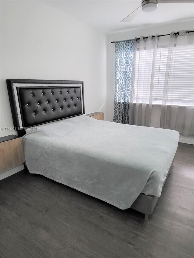 Photo - 2250 Bay Dr Unit 3