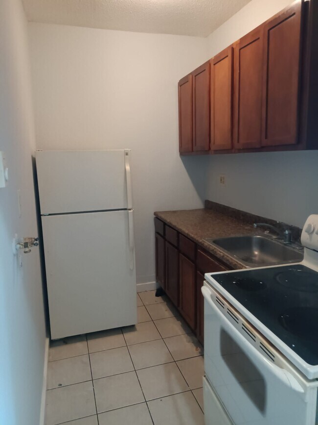 Photo - 133 Hungerford St Unit 2