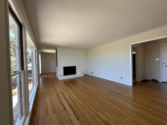 Photo - 346 Rolling Hills Ave