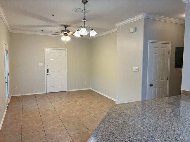 Photo - 5402 Marcella Ave Unidad #102A
