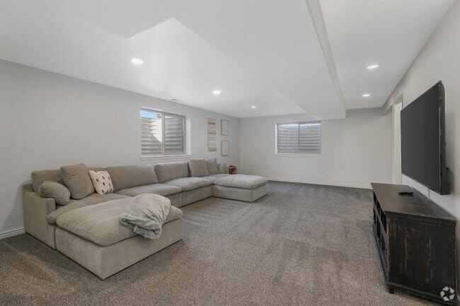 Building Photo - 956 S 1525 W Unit ID1250670P Rental