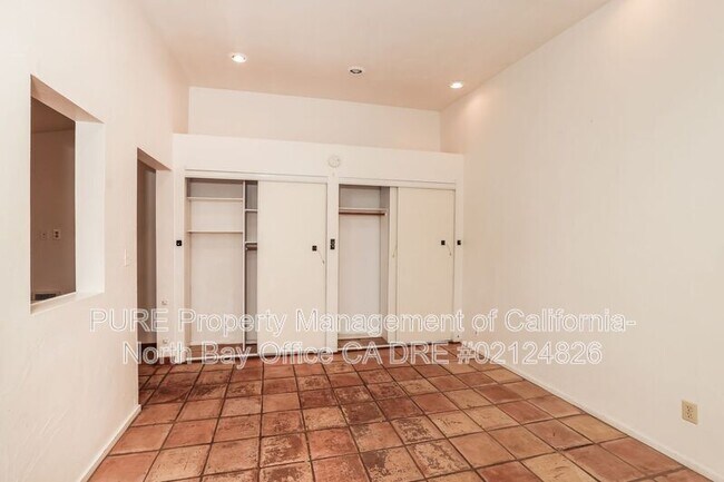 Photo - 201 Meadowlark Ln