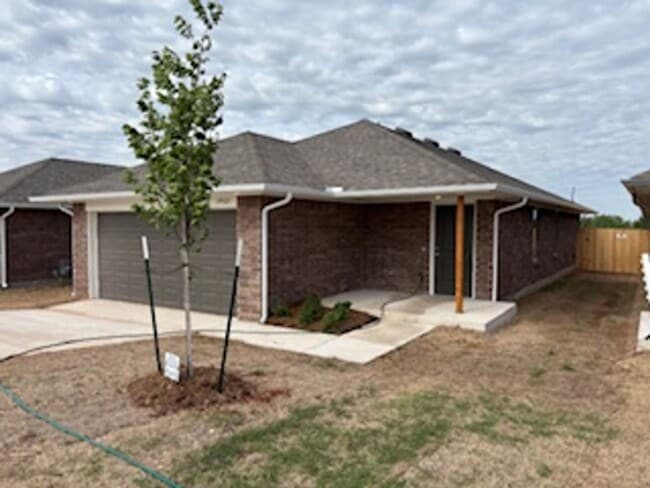Building Photo - Beautiful New Home!