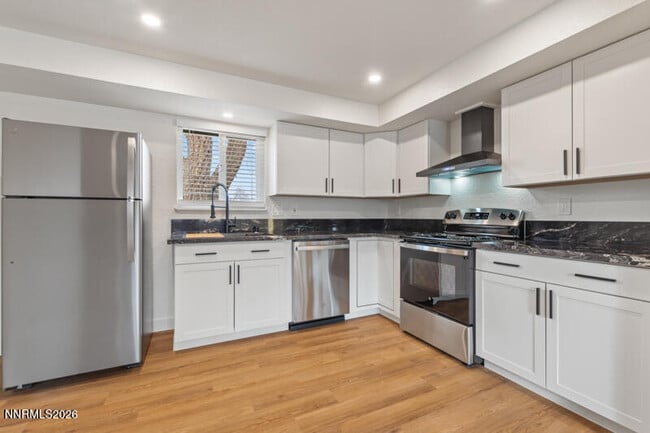 Photo - 655 Walker Ave