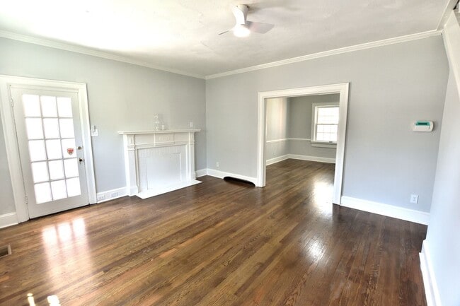 Photo - 945 Sycamore St