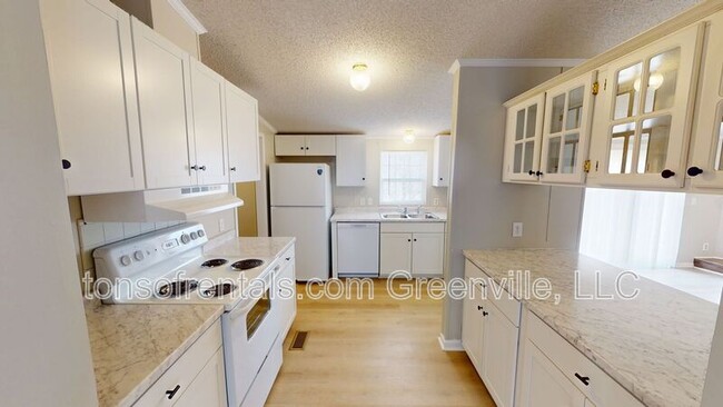 Photo - 236 Elizabeth Ln