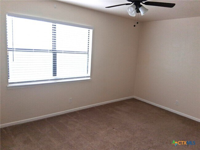 Photo - 130 Wind Ridge Dr