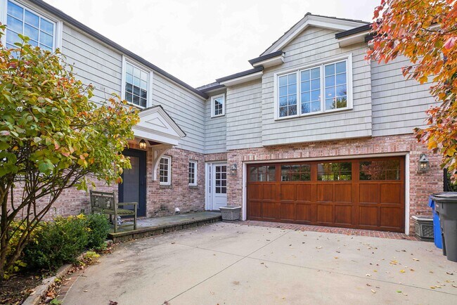 Photo - 5969 N Shore Dr