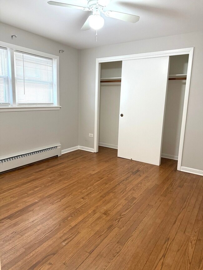 Photo - 4644 N Sayre Ave