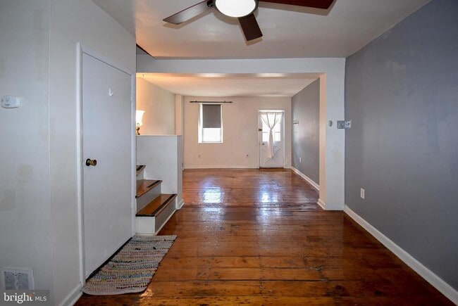 Photo - 132 Conarroe St