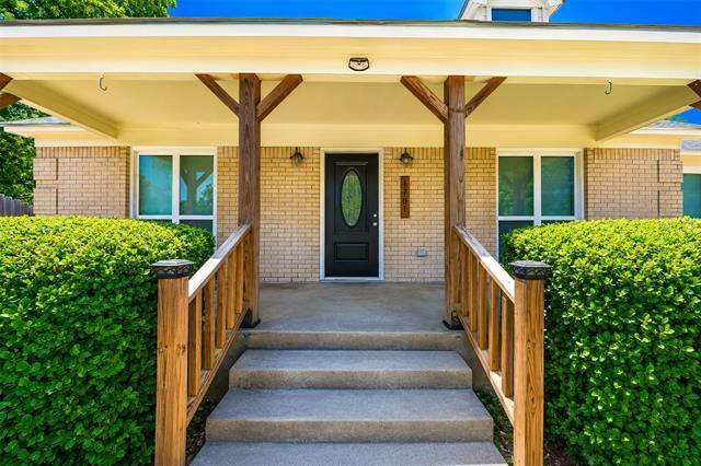 Photo - 1701 Brook Hollow Dr