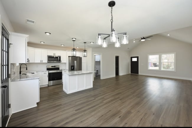 Photo - 1609 Elizabeth Rd