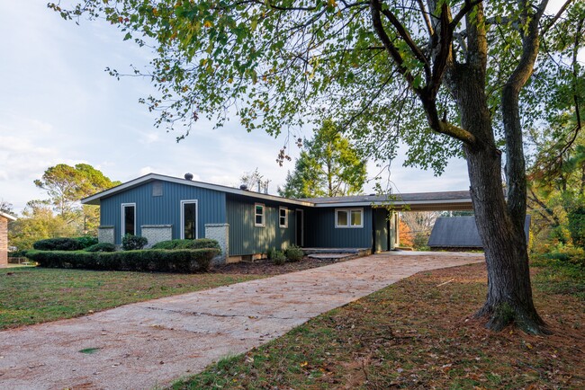 Building Photo - 1002 Woodbine Rd Rental
