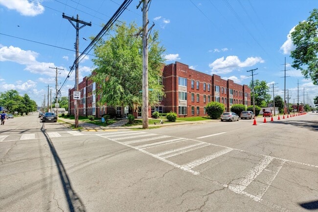 Photo - 2132 Rowan St Unit 112