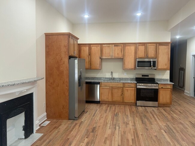 Photo - 1123 Grove Ave Apartment
