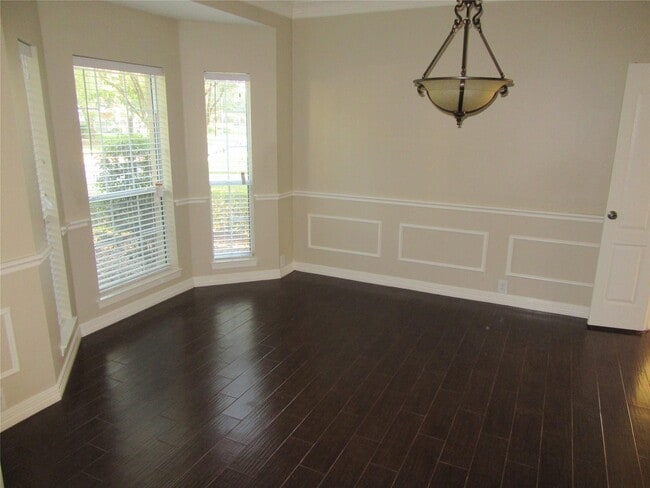 Photo - 914 Ivory Ridge Ln