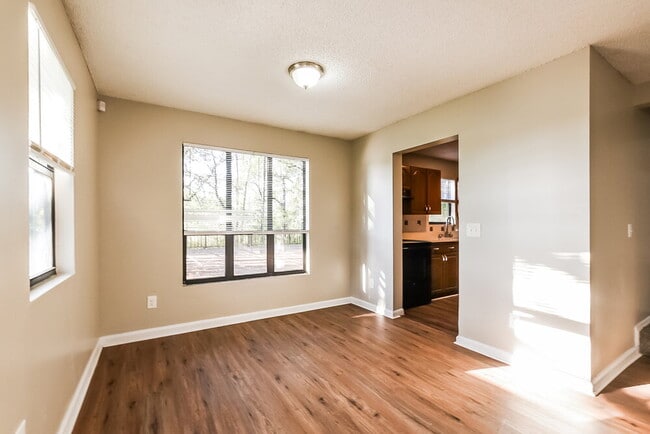 Photo - 4314 Pine Hills Cir