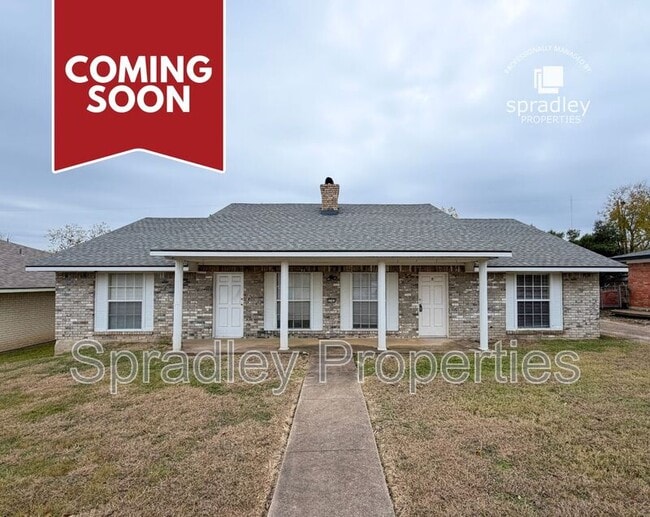 Building Photo - 3705 Ivanhoe Dr