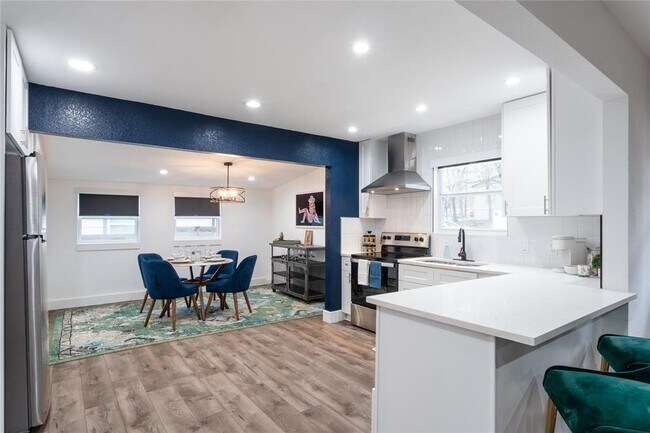 Photo - 1406 Waldorf Ave