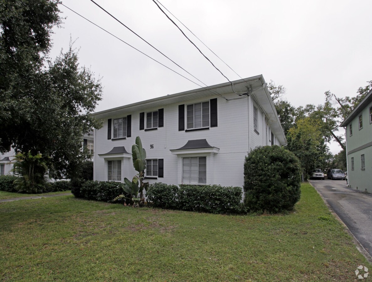 Photo - Columbia Crest Apartments