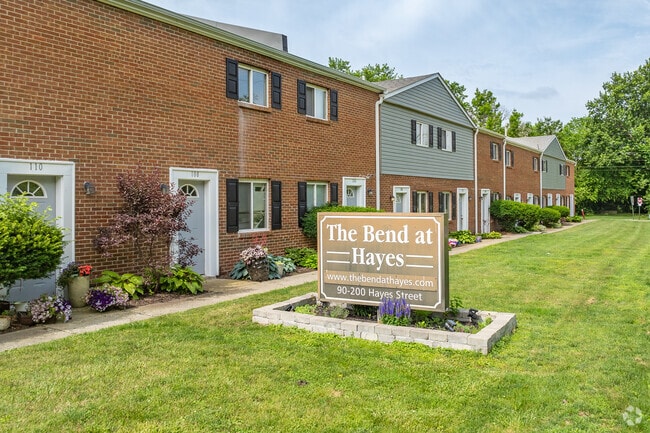 Building Photo - The Bend at Hayes Rental