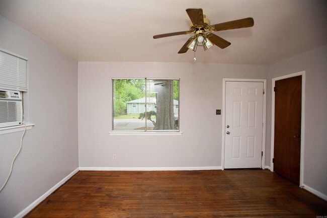 Photo - 5607 Alpha St