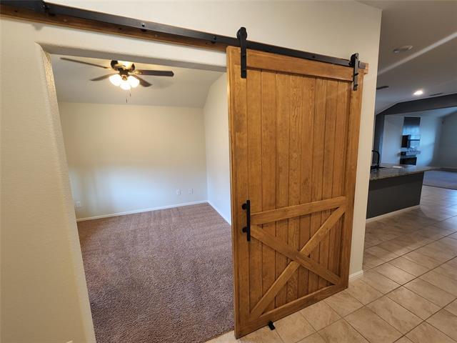 Photo - 6333 Porthole Ln