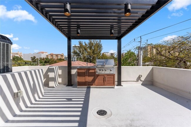 Photo - 2330 SW 36th Ave