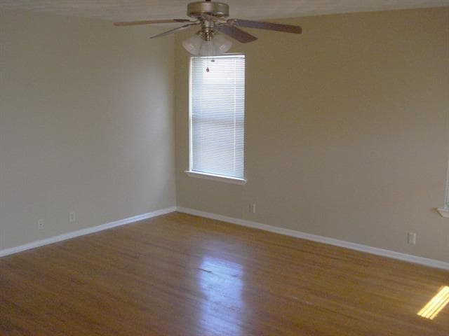 Photo - 1704 Cordell St