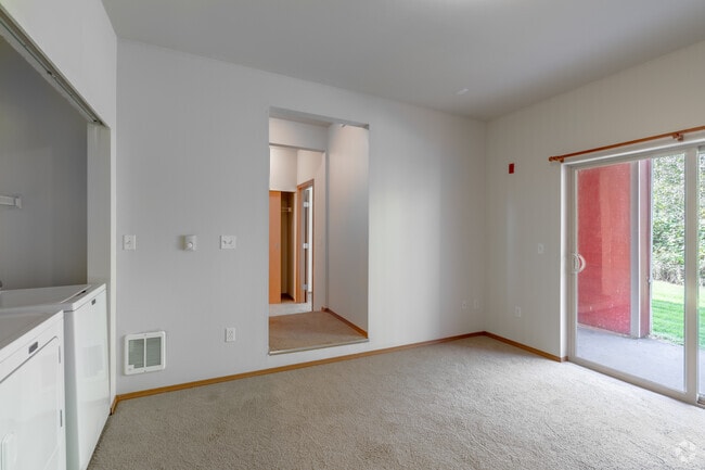 3BR, 2BA - 1350SF - Laundry Room